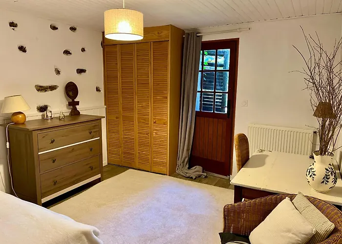 Casa de Férias La Petite Maison Saint-Mars-dʼOutillé